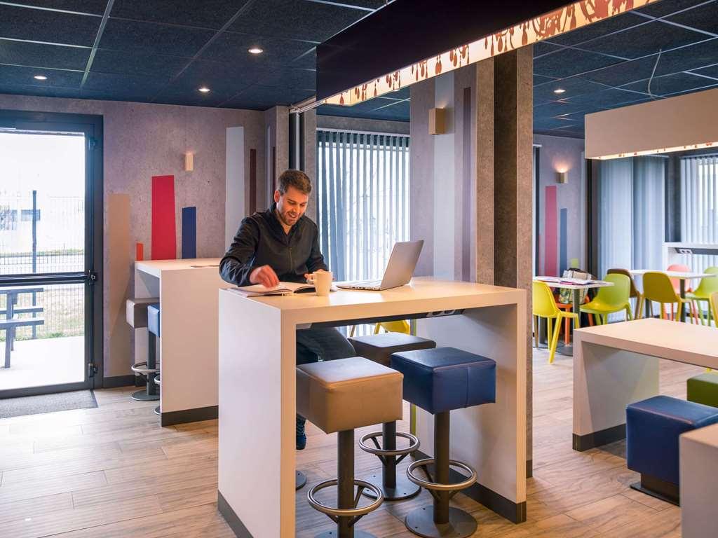 Ibis Budget Rennes Rte Lorient Zewnętrze zdjęcie